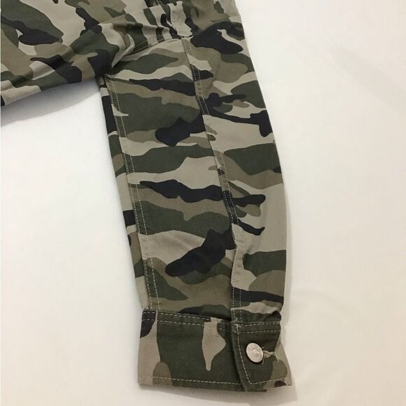 H&M Divided Green Camouflage Jacket Utility Field Shirt Barn Jacket New Size L - Picture 5 of 13